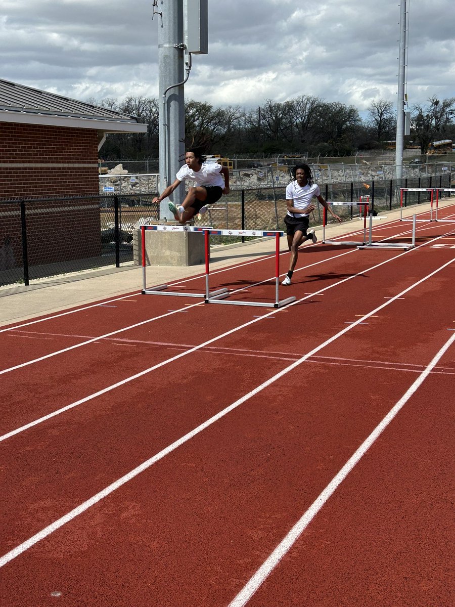 Denton Ryan Boys Track tweet media
