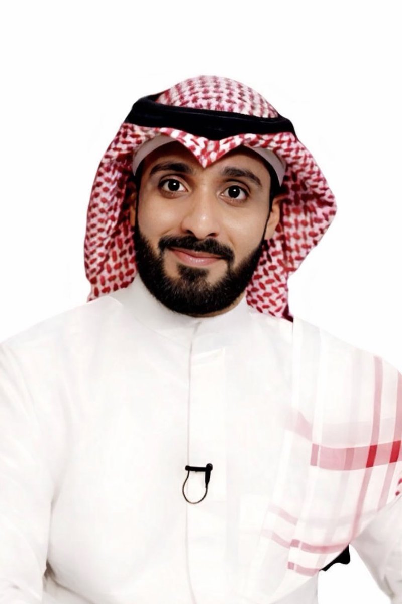 fact1239's tweet photo. @Emalsalmi عماد وجهك ينرفز ساده بدون شي حبيت افزع لك ممكن غيري يجيب ستايل احلى https://t.co/rMlMHygfzr