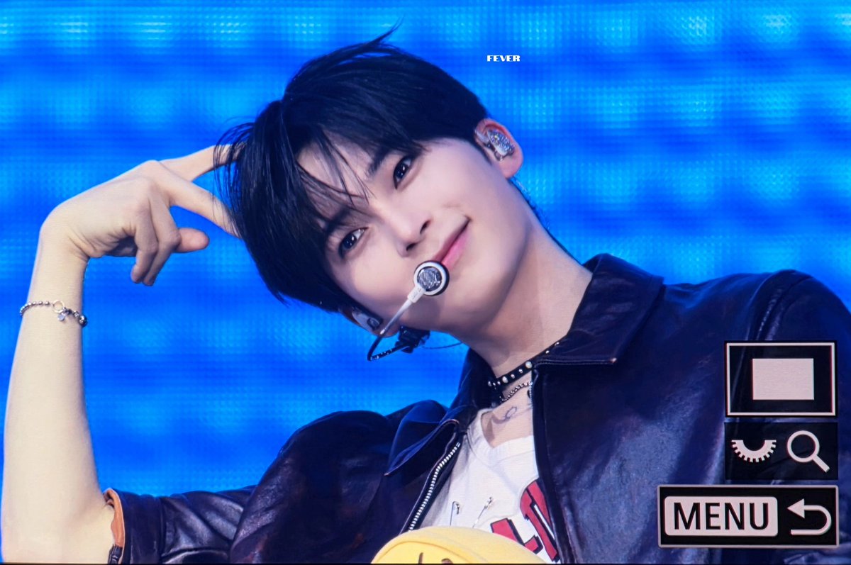 𝐅𝐄𝐕𝐄𝐑 tweet media