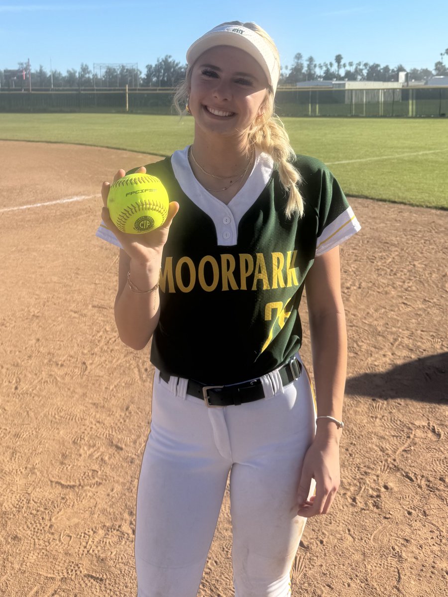 MHS Softball tweet media