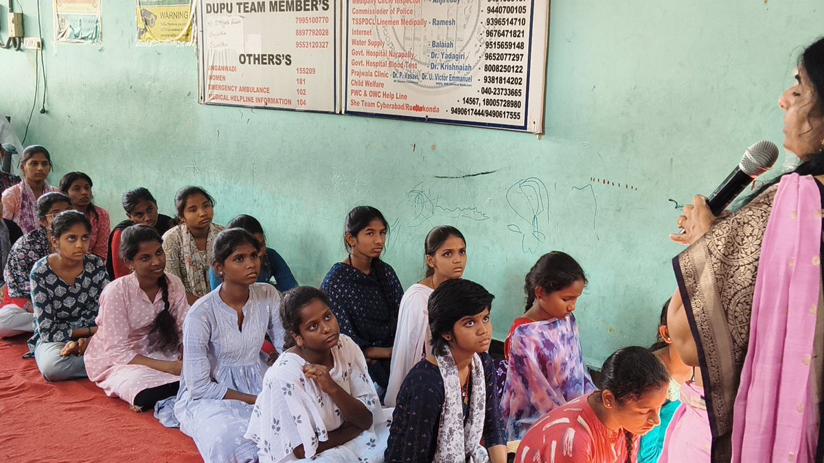 MathruAbhaya's tweet photo. On the occasion of International Women’s Day, an awareness session was conducted at Mathru Abhaya Foundation – Home for Children to inspire and empower young girls through education and confidence.
Let us support every girl child to dream big and achieve her goals.
#CLO_VER https://t.co/ZRlVtPzUul