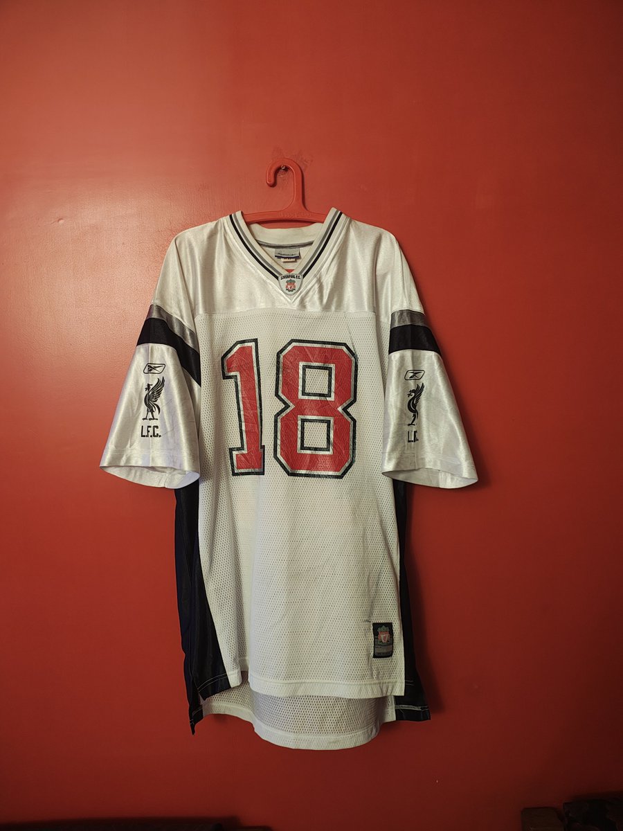 Errol_'s tweet photo. One for the Liverpool lads 
Liverpool reebok ltd edition NFL jersey
Large, 25" p2p, 33" length 
50 GBP incl postage https://t.co/gUZkrD4Q6t