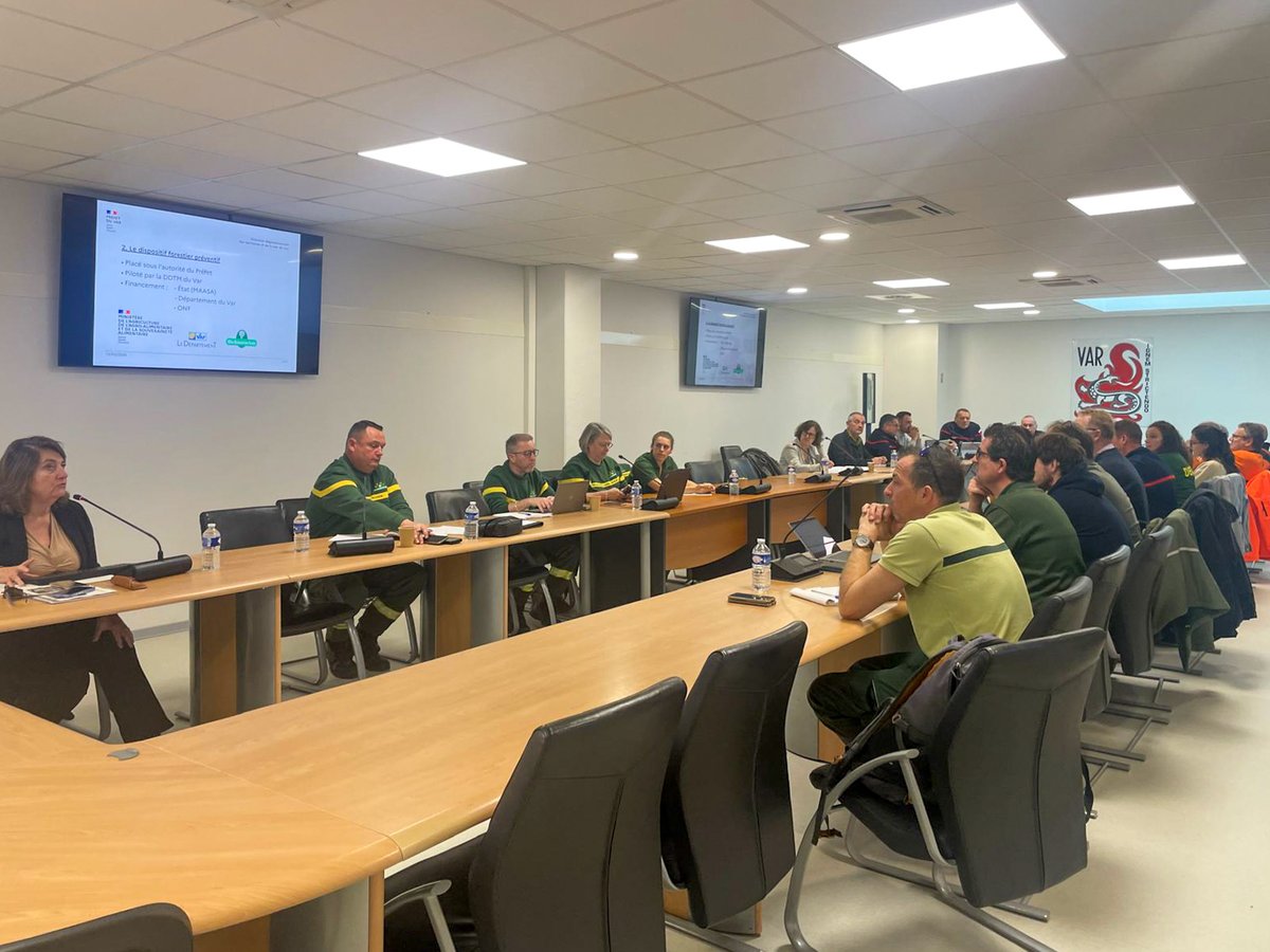 Sapeurs-Pompiers VAR tweet media