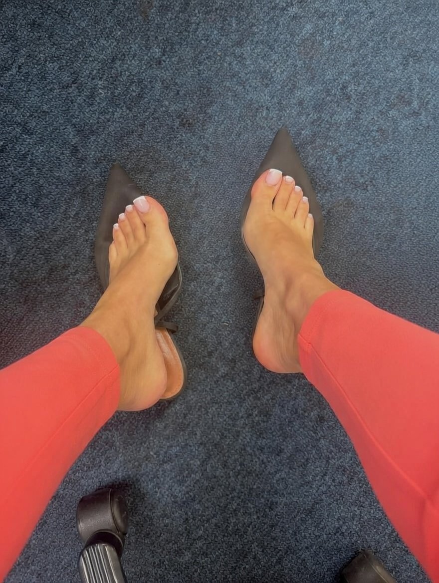 LaylaVqz tweet media