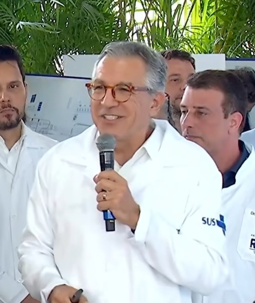 TECNOLOGIA DE PONTA | "Se o presidente dos EUA tiver que fazer radioterapia, ele vai fazer num equipamento igual a esse que o senhor entregou para o povo brasileiro, a diferença é que aqui ele não precisa pagar".

— <a href="/padilhando/">Alexandre Padilha</a>, do <a href="/minsaude/">Ministério da Saúde 🩵</a>, em cerimônia no Rio de Janeiro.