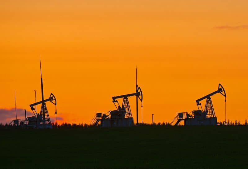 FaniSimonu34434's tweet image. #Trump ha appena autorizzato l'#acquisto di PETROLIO RUSSO, per mitigare l'aumento del prezzo. I FANFARONI #UE protestano rabbiosamente, sbattendosene dei problemi dei cittadini #Ue !
APPOGGIO LA MISURA ADOTTATA DA #TRUMP A NOSTRO VANTAGGIO, SENZA SE E SENZA MA !
#PETROLIO #TRUMP