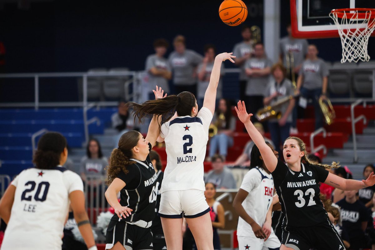 RMU Basketball tweet media