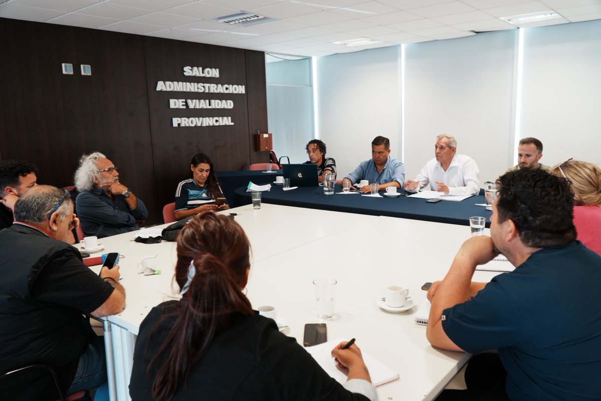 Salarios de Educación: Chubut acercó una oferta de aumentos a los auxiliares y se homologó un acuerdo chubutline.com/salarios-de-ed… a través de @Chubutline