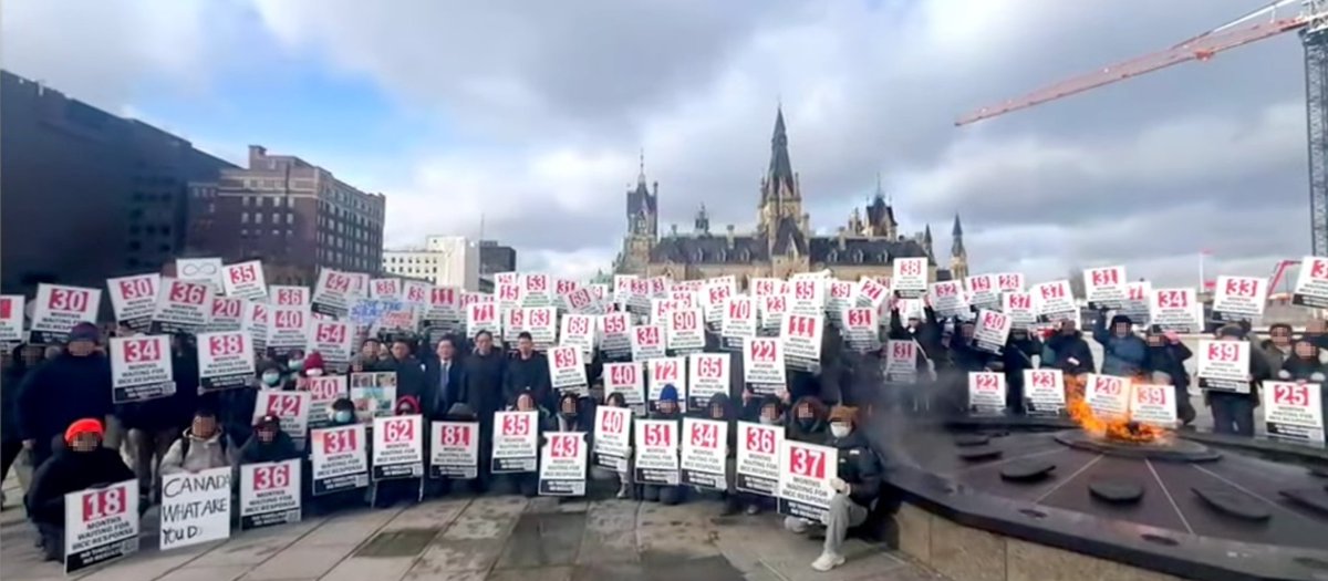 VoicesFairCheck's tweet photo. Standard: 110 days: 110 days. The reality: 30, 50, 60, even 80+ MONTHS.
Look at these numbers at Parliament Hill today. Behind every sign is a life put on hold, a family kept apart, and a dream turning into an endless nightmare due to @IRCC's broken security screening process. https://t.co/l9J3z0gdte