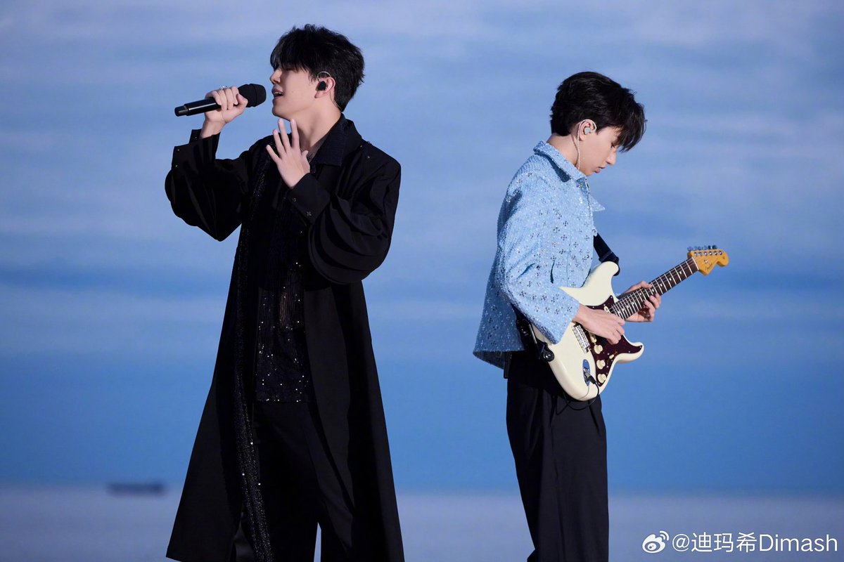Dimash_EurasianDears tweet media