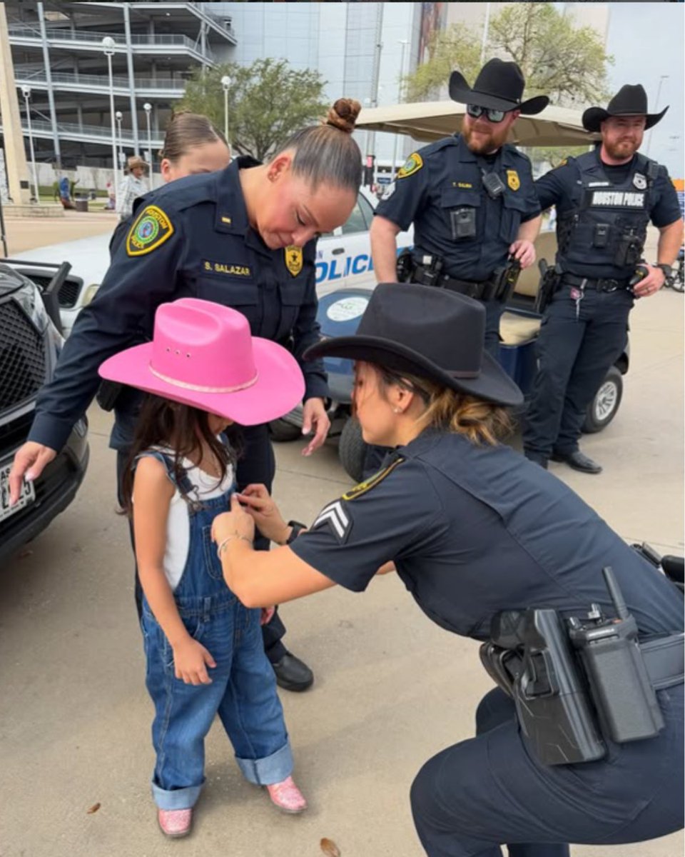 Houston Police Foundation tweet media