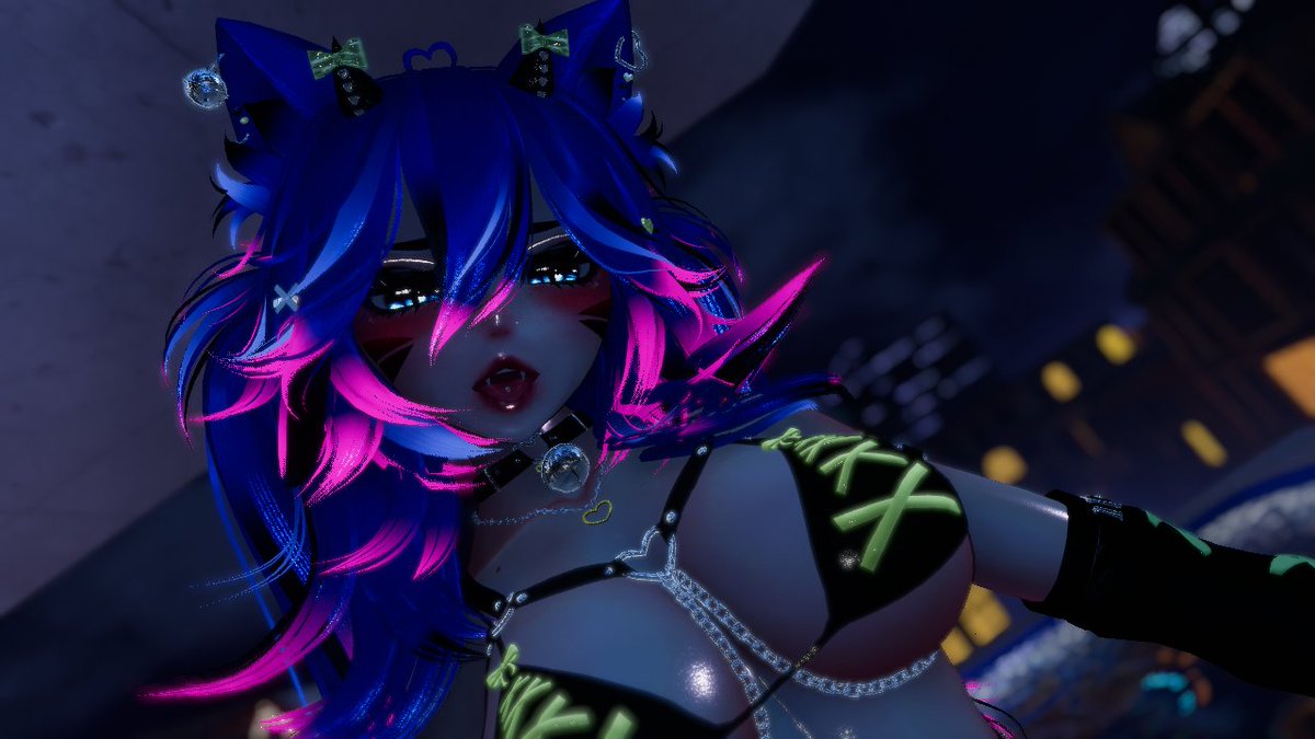 〣LVRC〣 LewdVRCouple tweet media