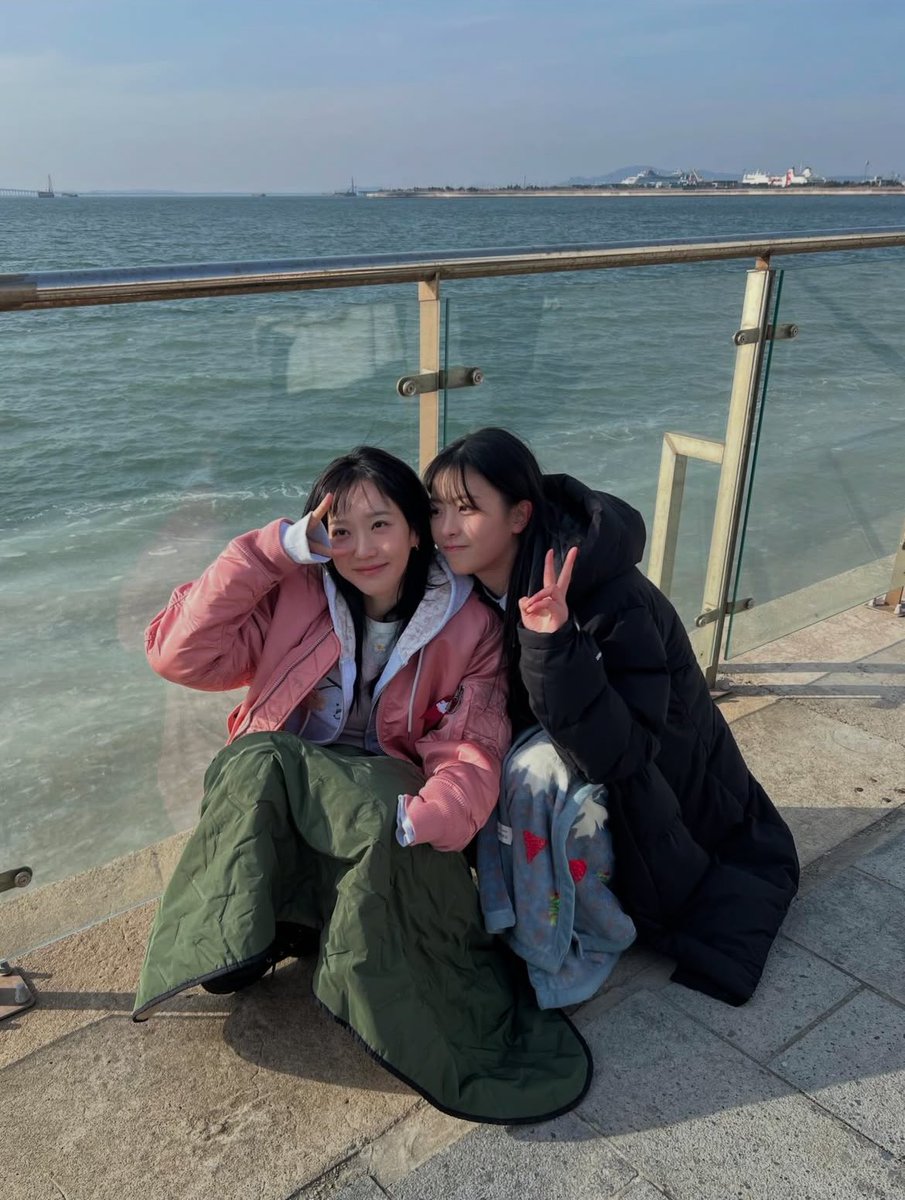 1J0v5U's tweet photo. 260313 예주 인스타그램 #오예주 #OhYeju

첫둘셋 👧🏻👧🏻👧🏻 https://t.co/B4TbYUOnss
