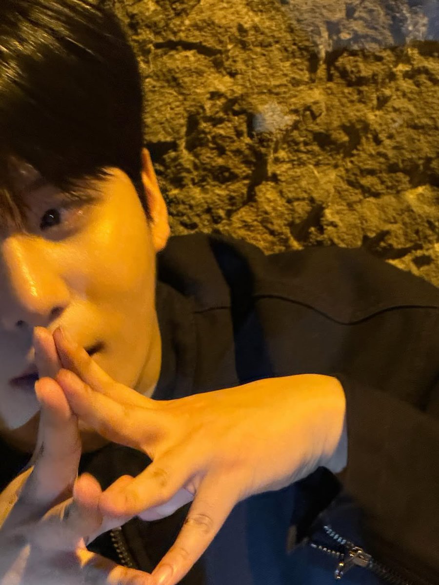 Jongho France tweet media