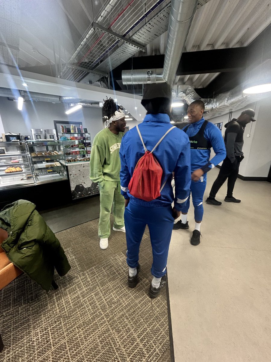 Dagenham & Redbridge FC HQ! tweet media