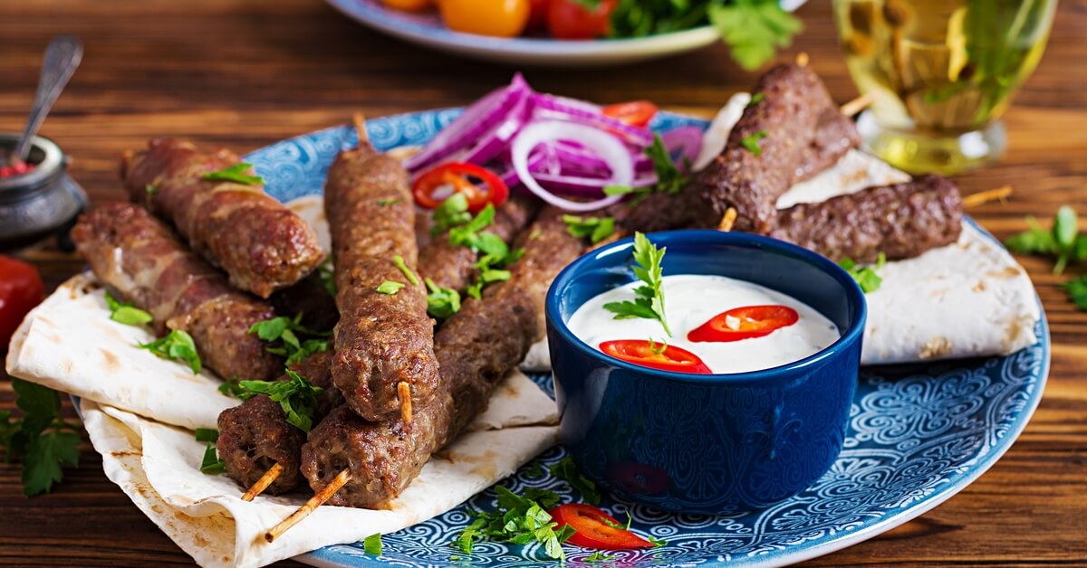 إنشاء الله السنه القادمه أقضي شهر رمضان بتركيا أطلب من المطعم إلي ابيه أكيد المعيشه ارخص وربك كريم