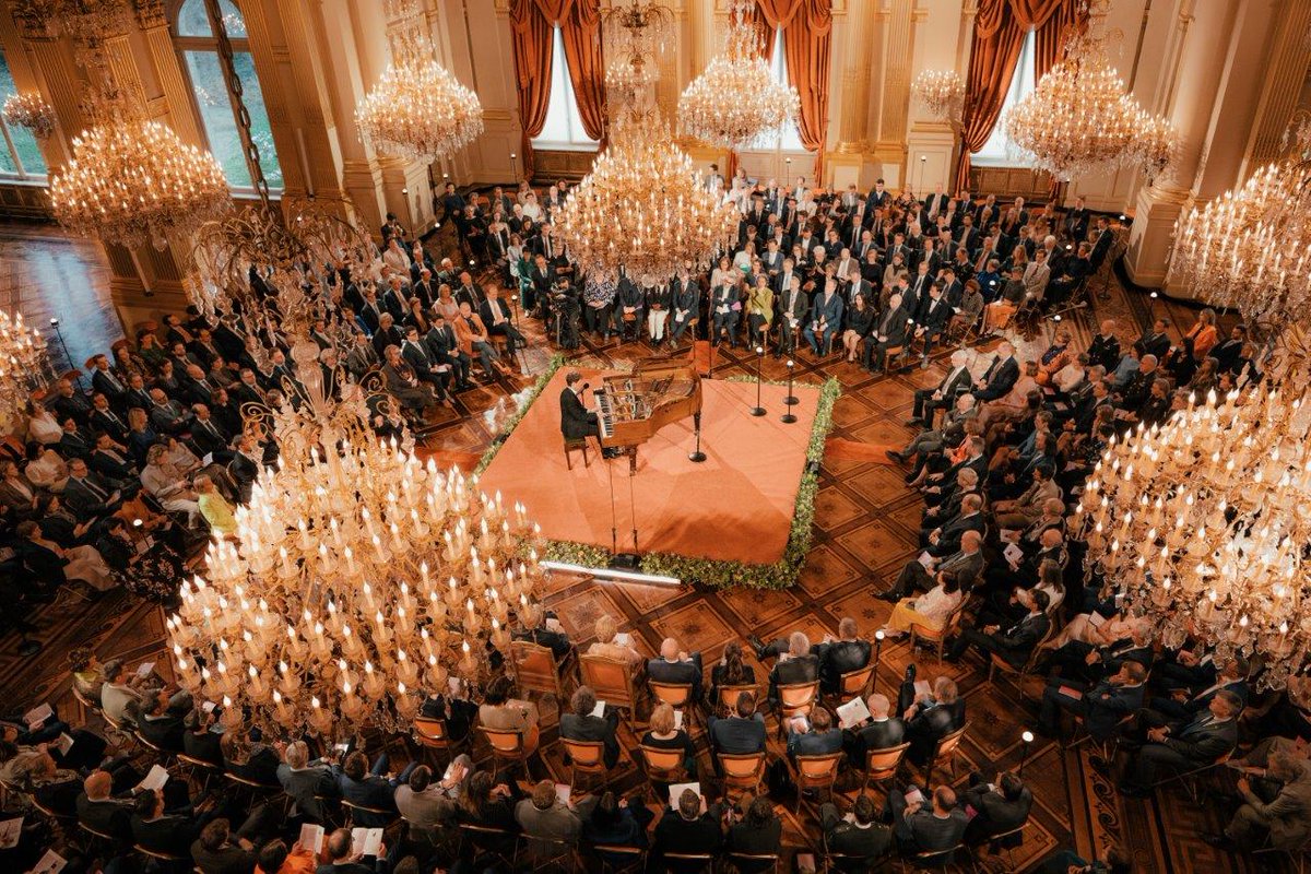 MIM_communications tweet media