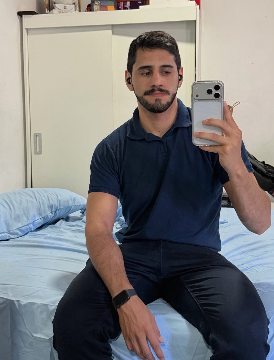 Alejandro tweet media