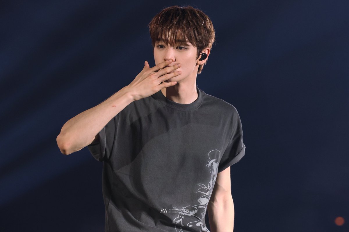 𝑹𝑹 tweet media