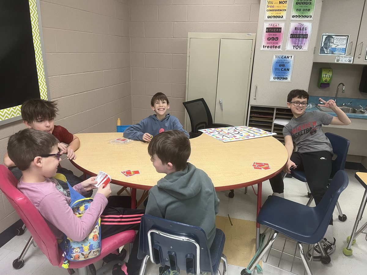 Miss Chambers tweet media