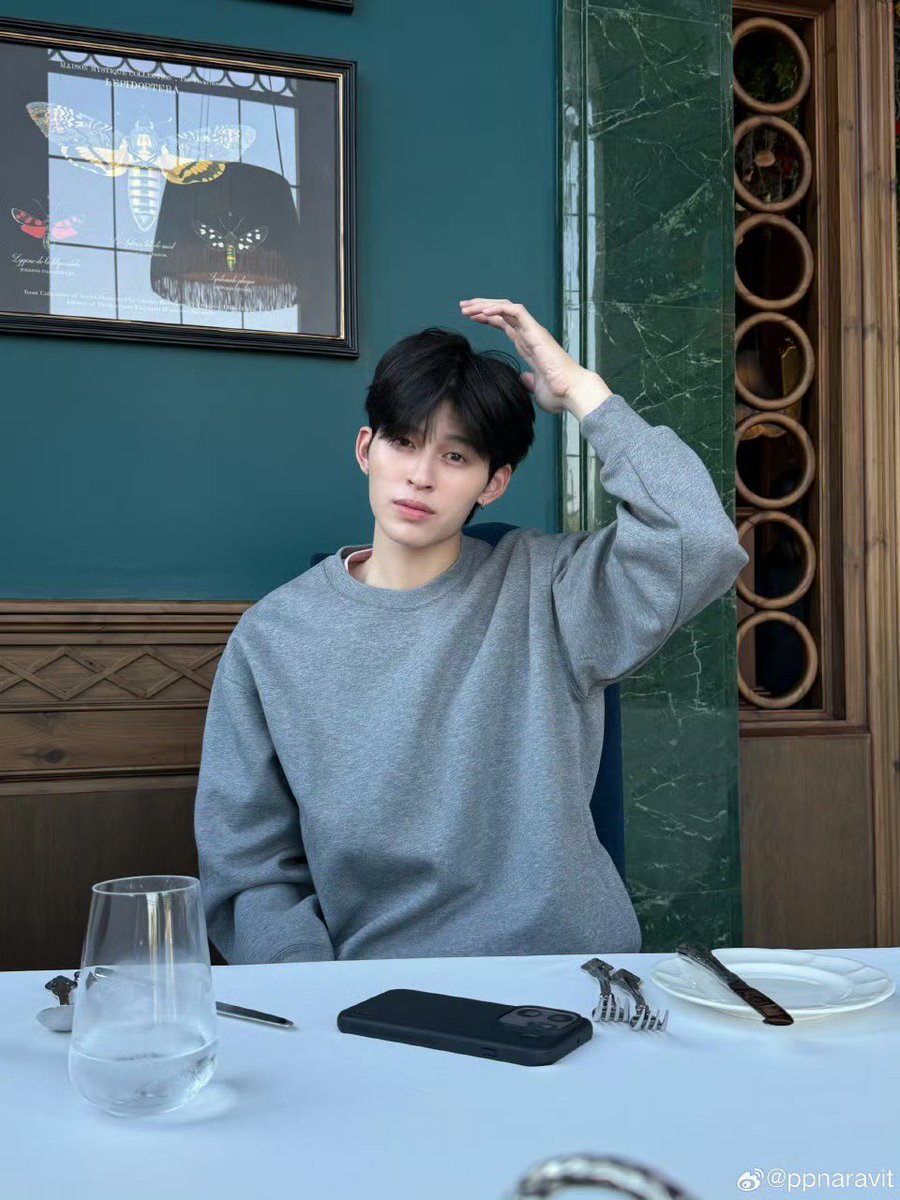 drama372000's tweet photo. HELLO?????? the face?????
So beautiful , love love love love the hair 🥰🥰  #ppnaravit https://t.co/fwW3yYLka6