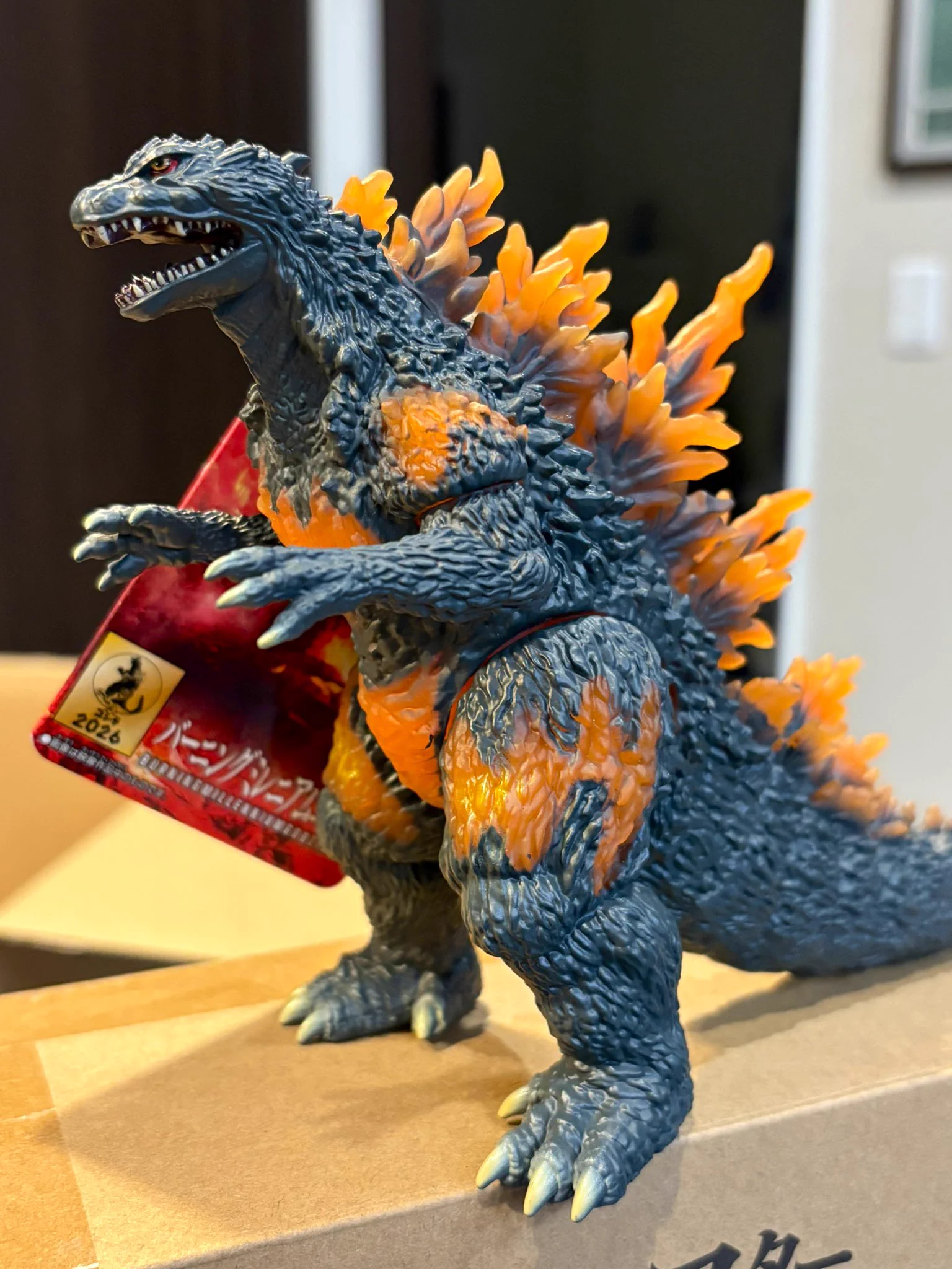 新作ゴジラソフビ開封でファン大興奮 バーニングミレニアムゴジラが話題