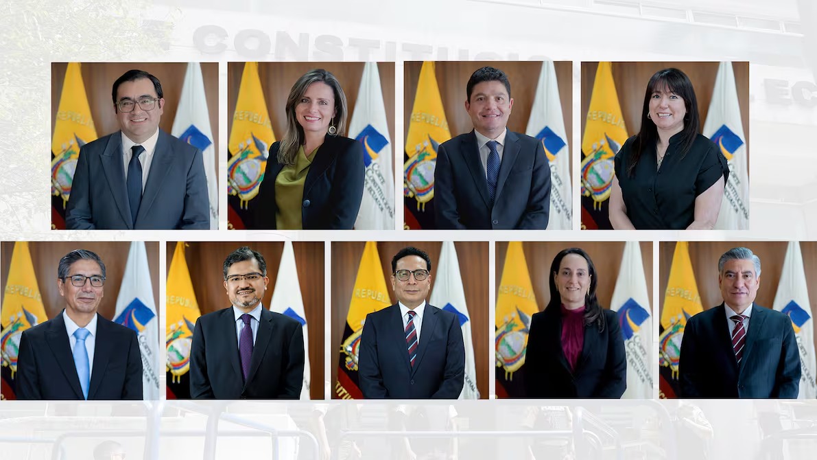 jeanCar02172102's tweet photo. #ecuatorianos estos 9 ministros de la @CorteNacional  deben ser considerados como enemigos públicos del #Ecuador https://t.co/E38R8epq8T
