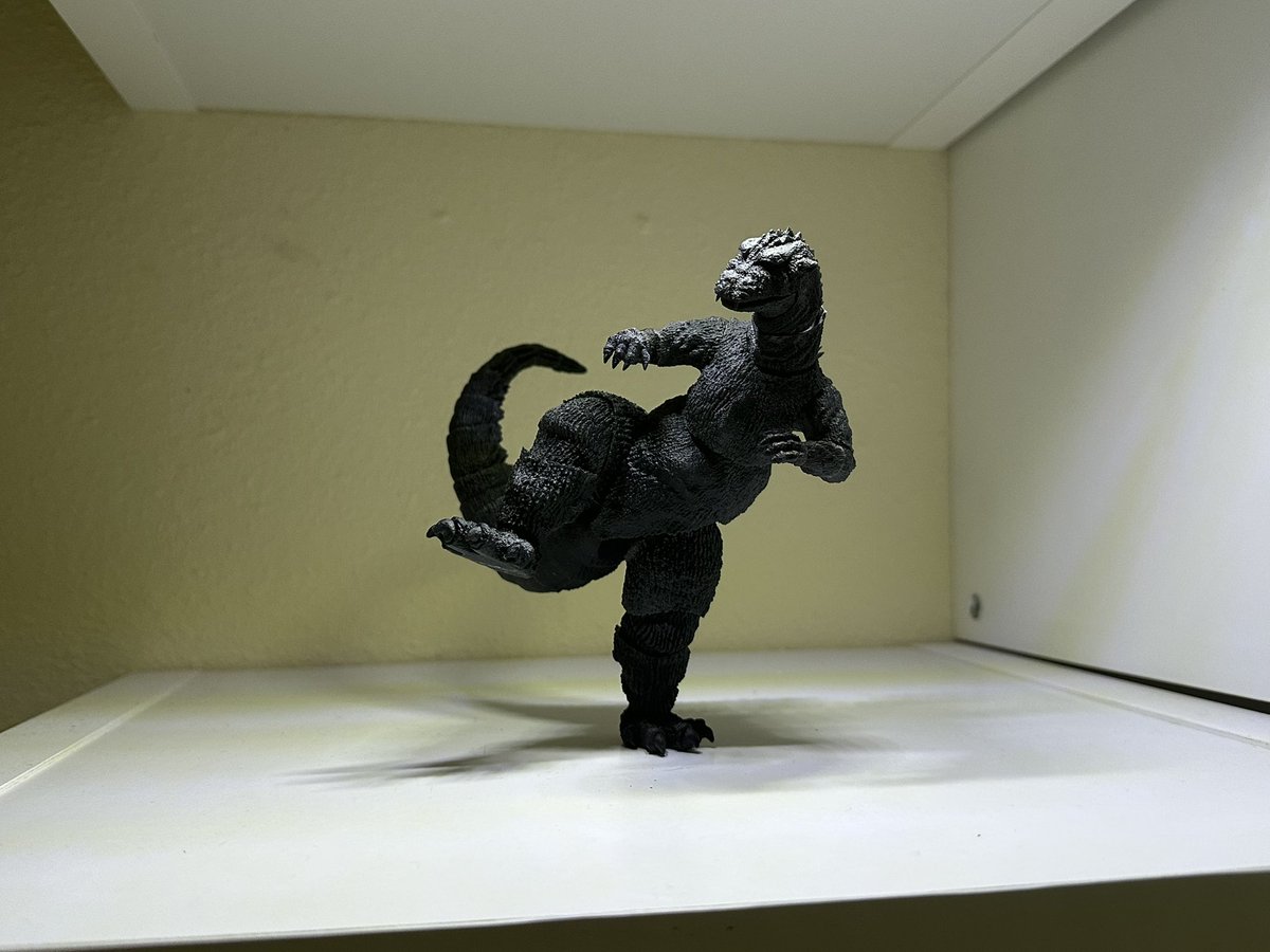 Godzilla154 tweet media