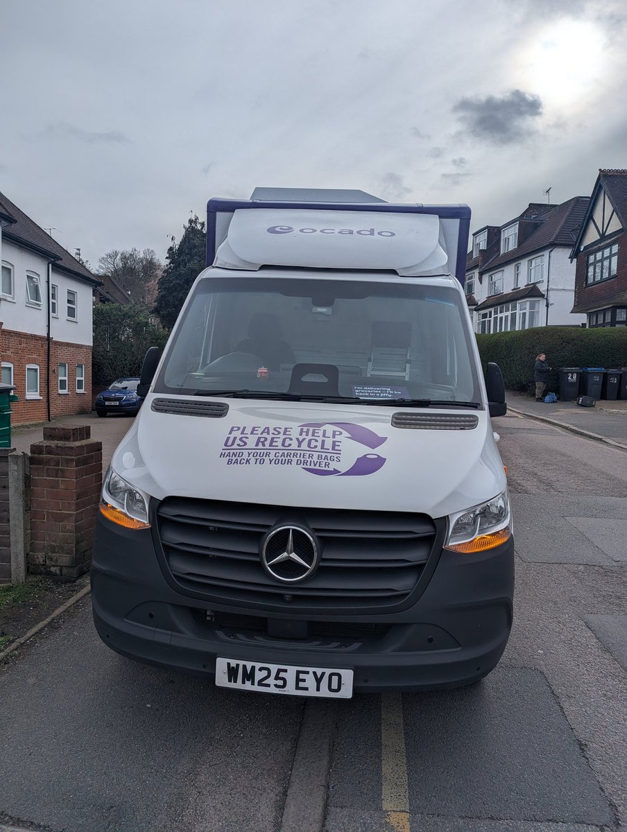NigelGearyAndre's tweet photo. Thanks @Ocado . I suppose I will just have to walk in the road. https://t.co/IOd5XFxZPo