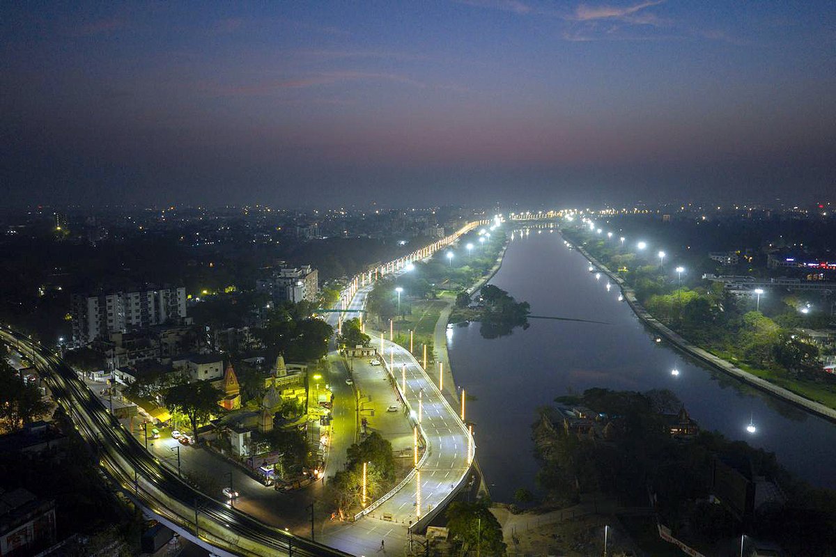 Yogi Adityanath tweet media