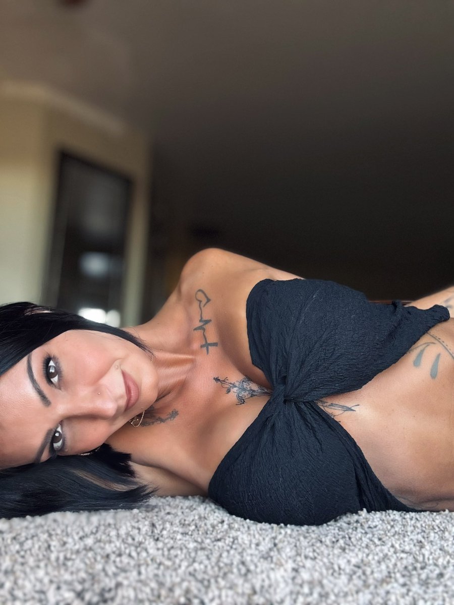 kristylee_bella tweet media