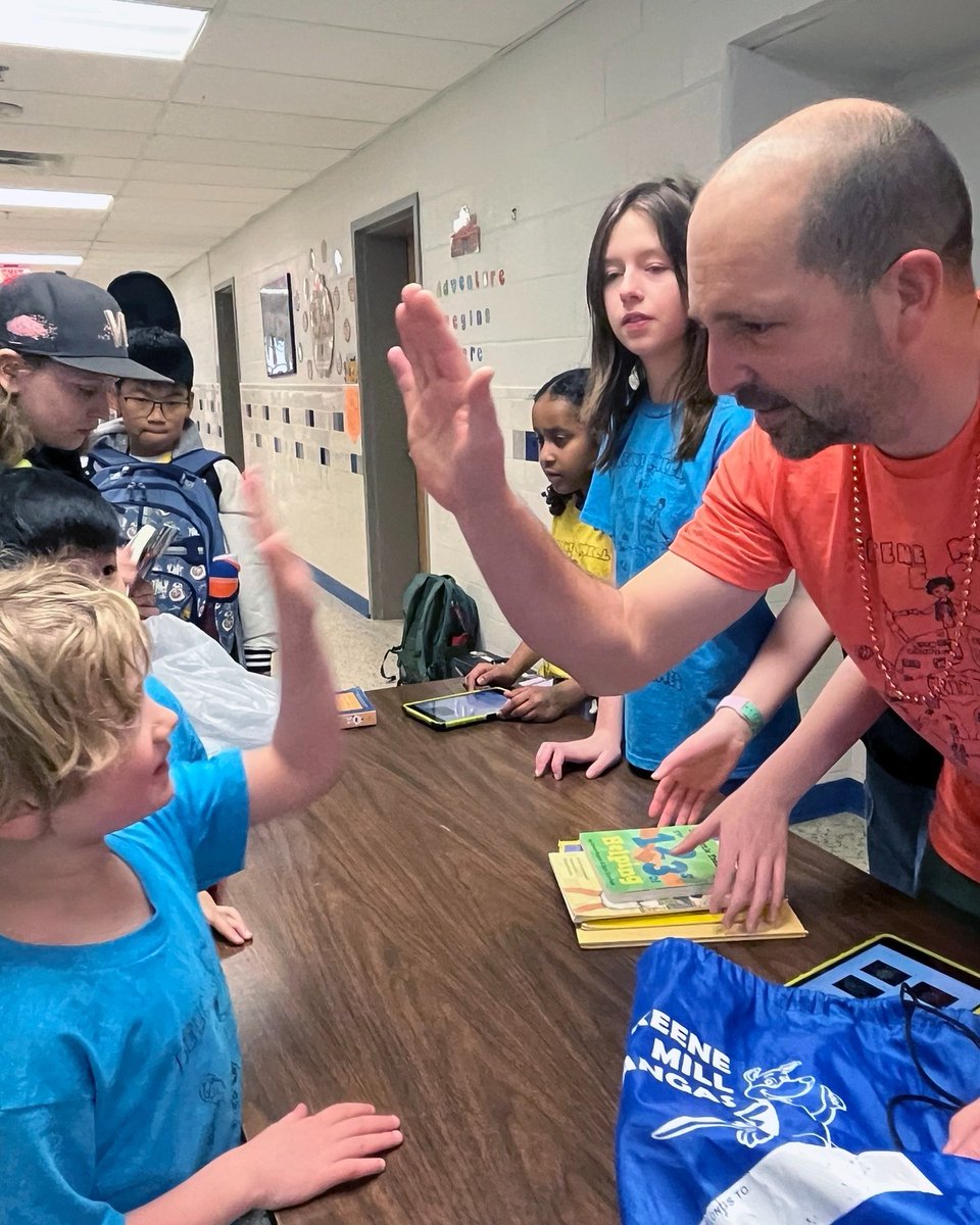 FCPS en Español tweet media