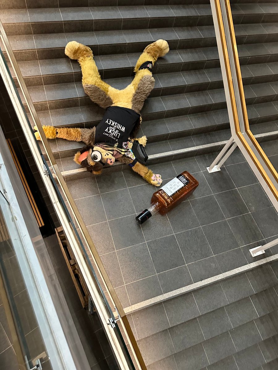 Coyote Kisses taste like Whiskey tweet media