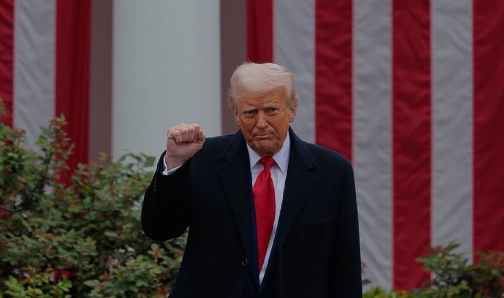 ترامب: مرافقة السفن الأمريكية عبر مضيق هرمز إذا لزم الأمر