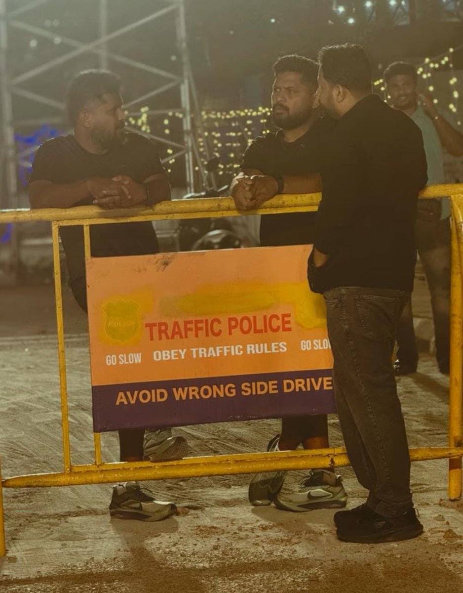 FDFS Reviews tweet media