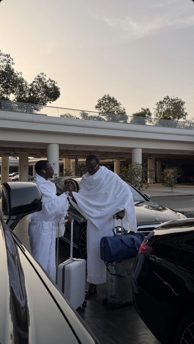 ASAKE 📸 tweet media