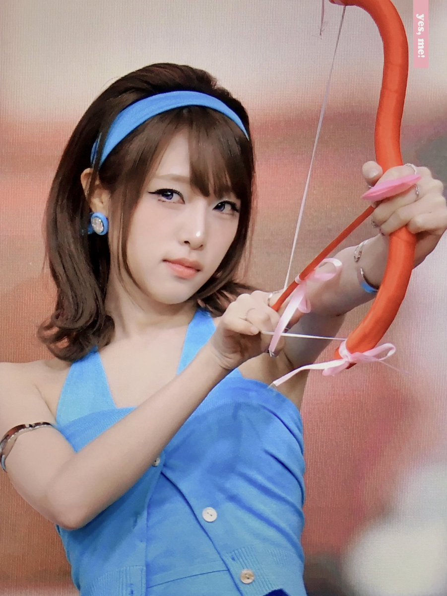 260313 <LOVE CATCHER> 팬사인회
💘💘💘
#최예나 #예나 #YENA
#LOVE_CATCHER #캐치캐치
#YENA_CatchCatch