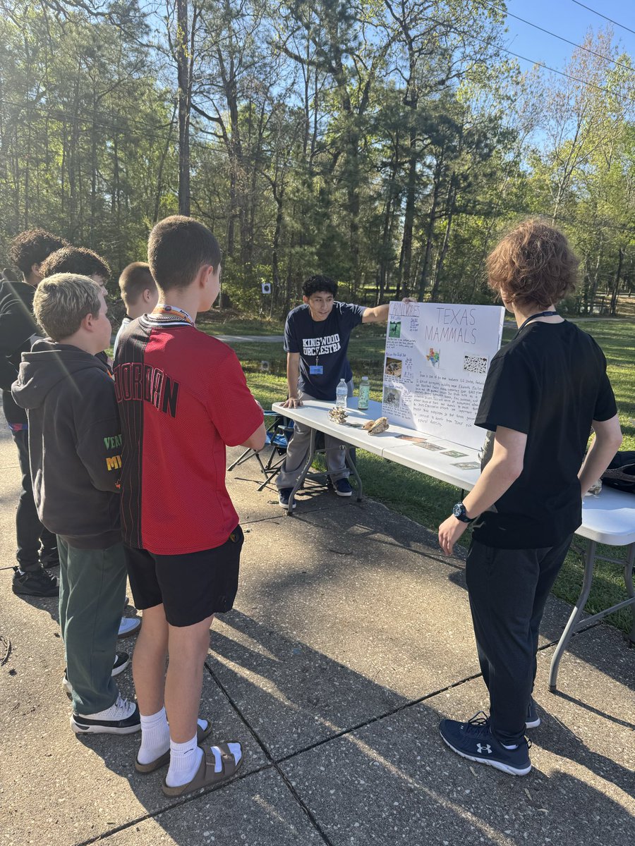 RMSScIC's tweet photo. We love KHS-> RMS ecology day! What a great day learning from students! @Humble_2ndSci #allstudentsarescientists https://t.co/zI5AP58QuE