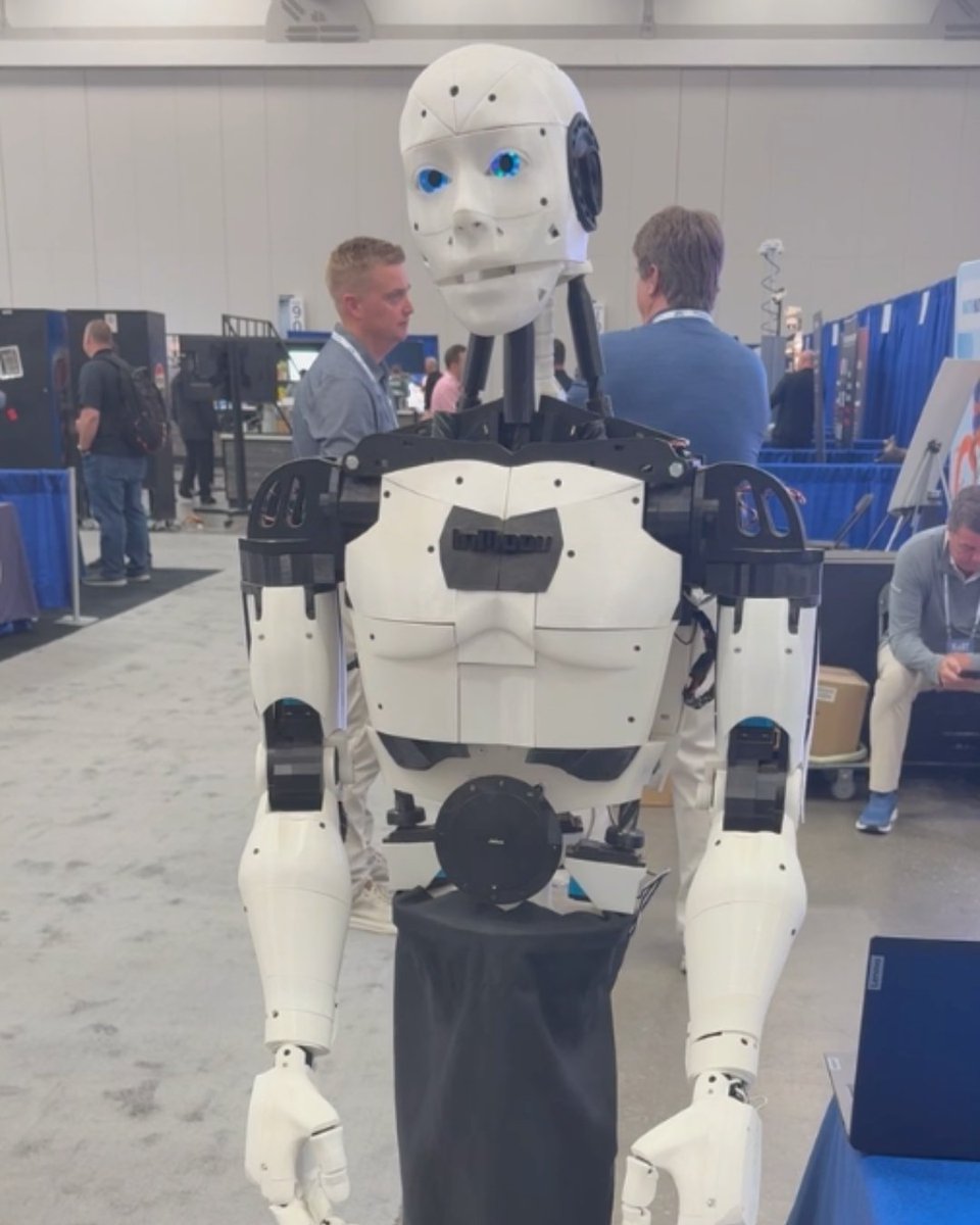 K-12 Tech tweet media