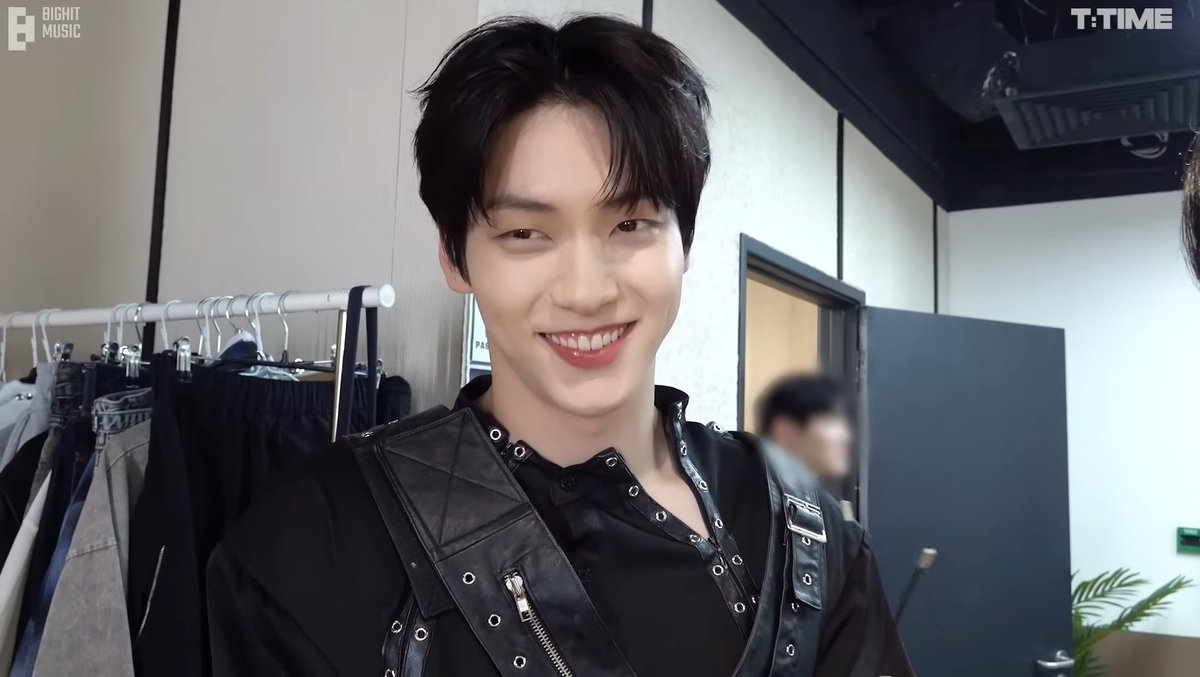 sgypics's tweet photo. the beomgyu effect https://t.co/7CEJ1n85kO