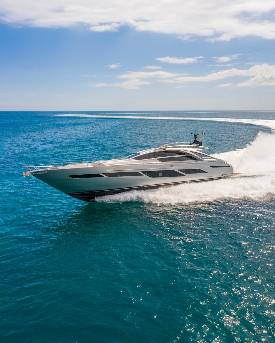 pershingyacht's tweet image. This is your kingdom. Rule the blue.

Pershing 9X. An extraordinary creature.

#TheDominantSpecies

#FerrettiGroup #Pershing
ow.ly/Ilyv50YtlJH