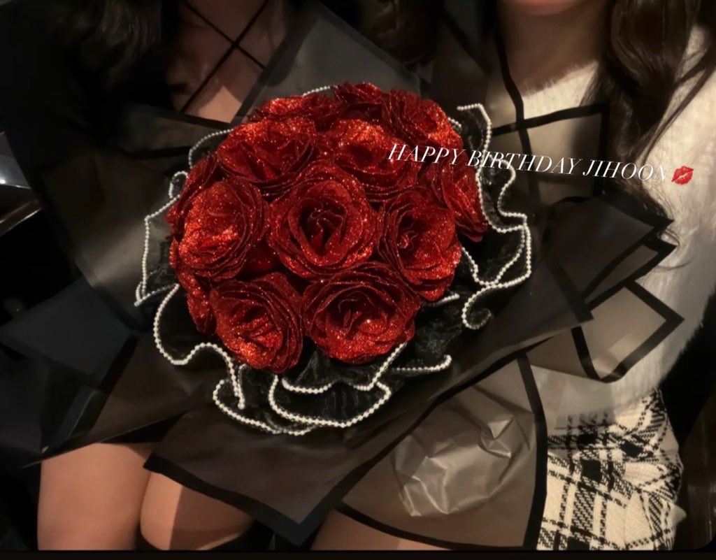 𝓨🤍 tweet media