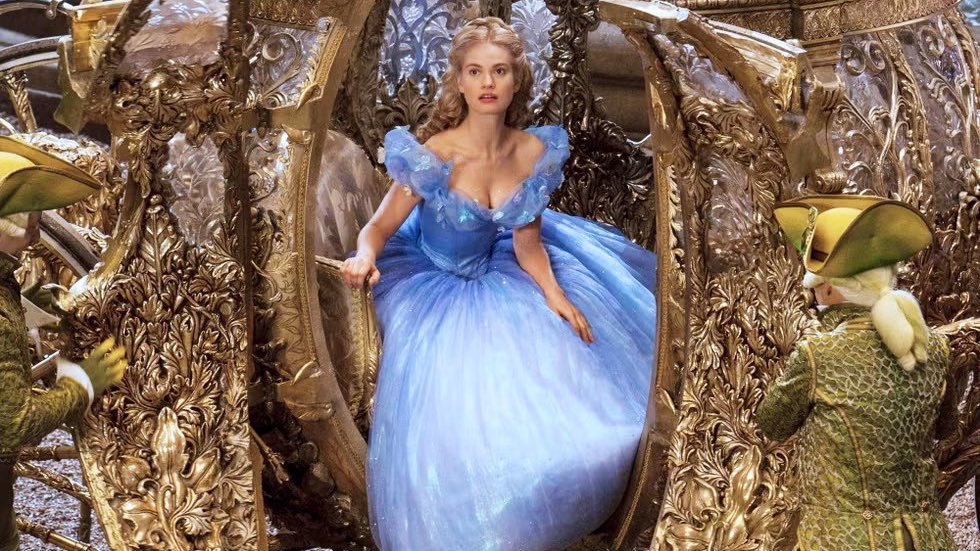 updatecharts's tweet image. Há 11 anos, “Cinderella” era lançado nos cinemas.