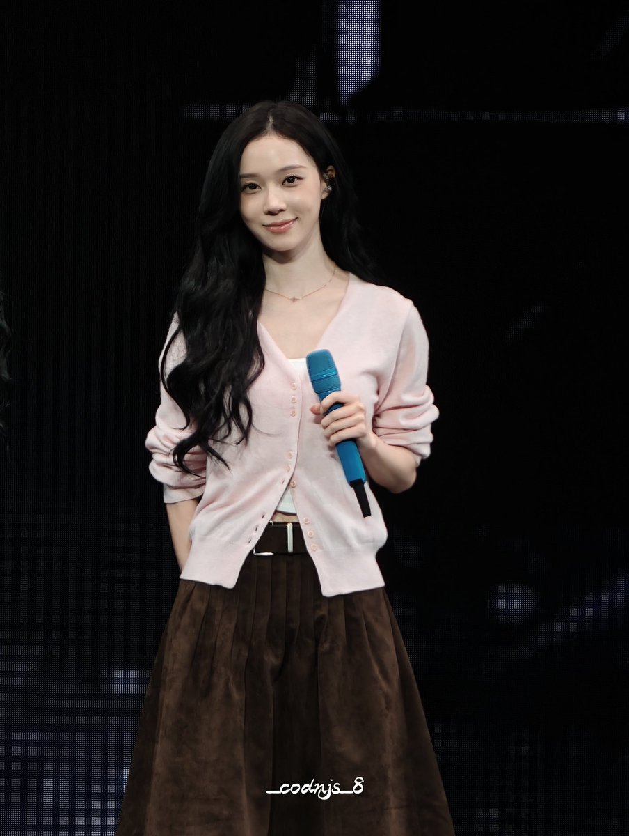 winterbluuu👽 tweet media