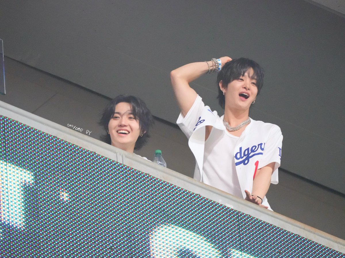 onlyone DY tweet media