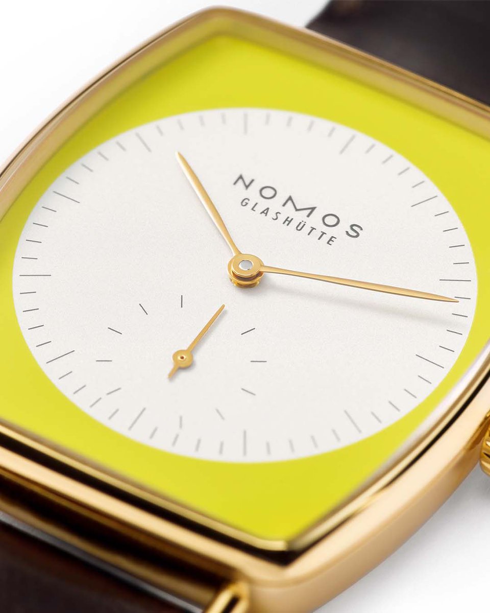 nomosglashuette's tweet image. The #lemon #yellow dial of #Lux Zikade is impossible to overlook. Encased in solid 18-karat rose gold with matching hands, this #timepiece balances playful character with refined sophistication. 
nomos-glashuette.com