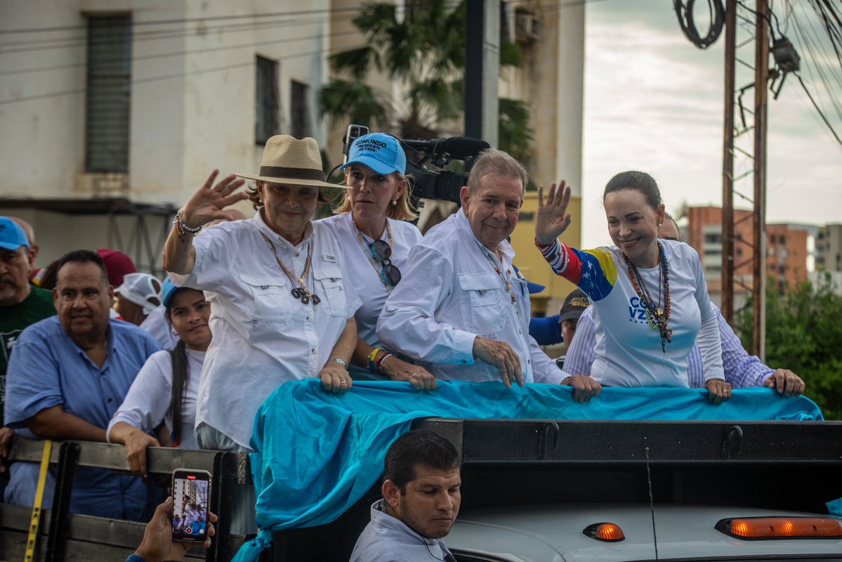 Latin America Reports tweet media