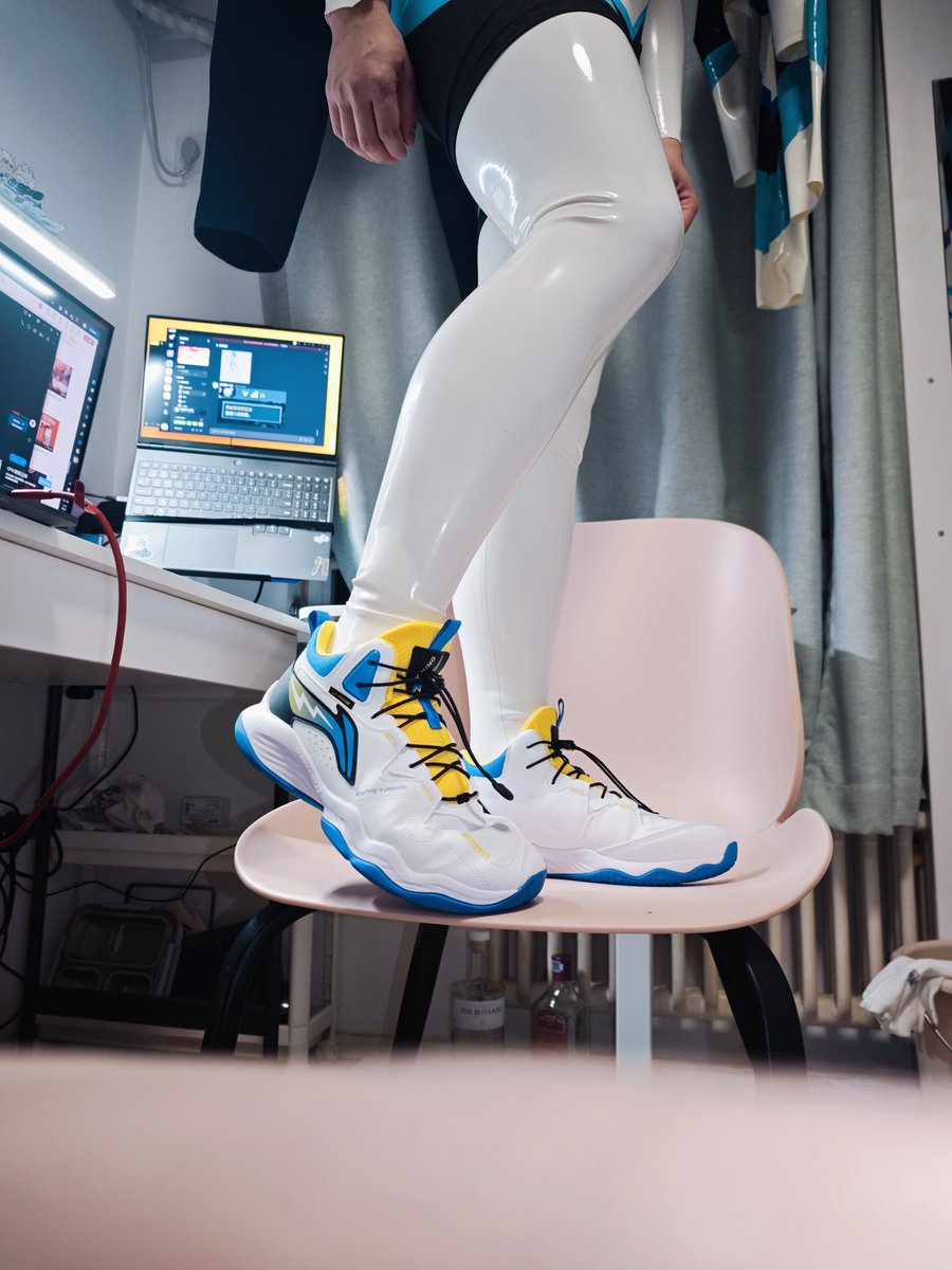 Neoncloud·霓雲🔜提桶跑路😋 tweet media