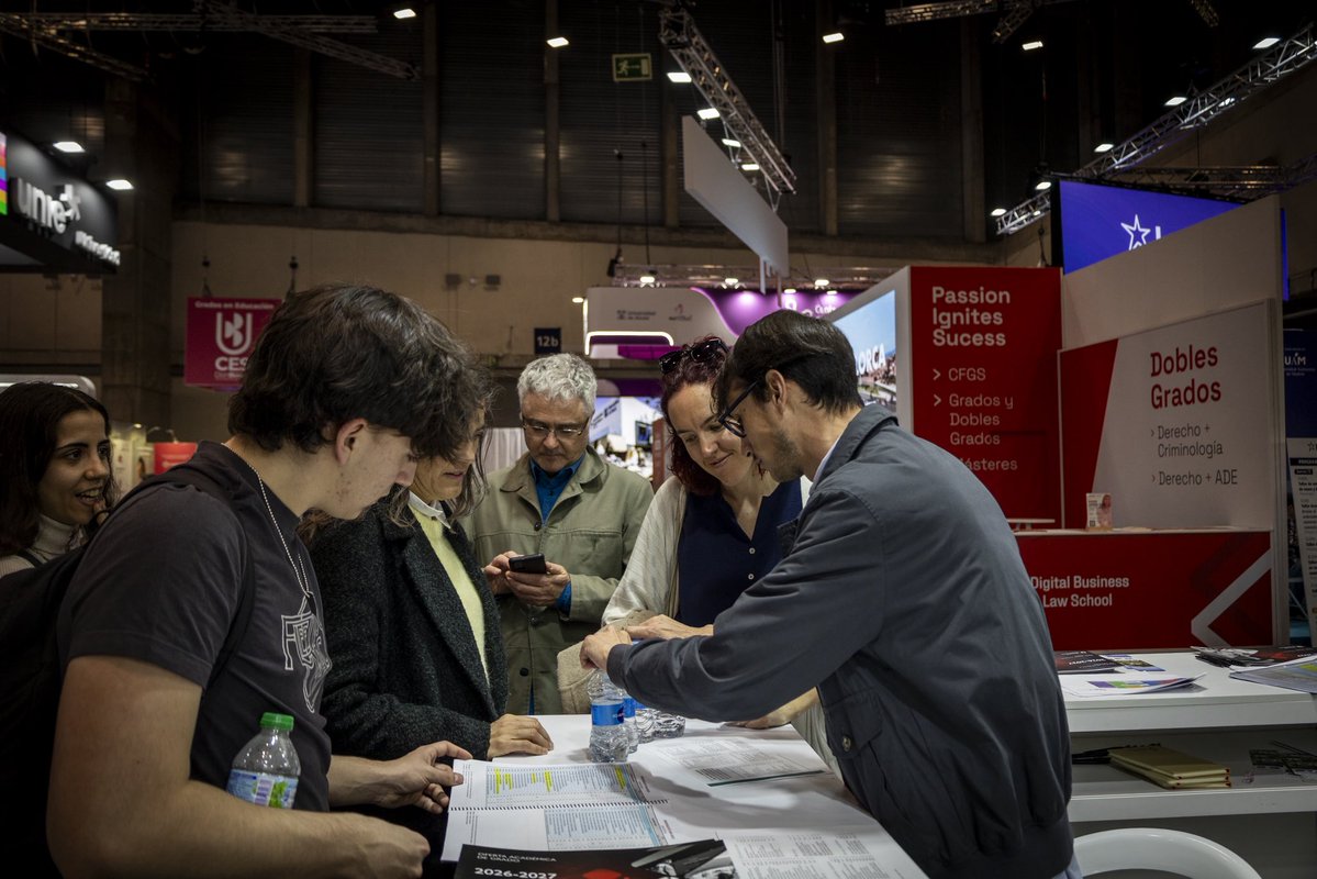 Manuela Bergerot tweet media