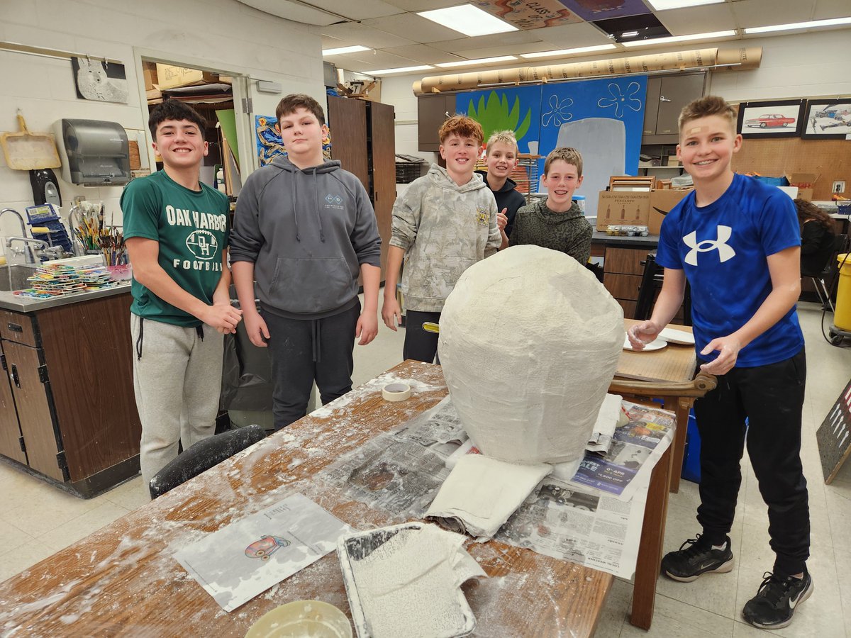 OHHS Art tweet media